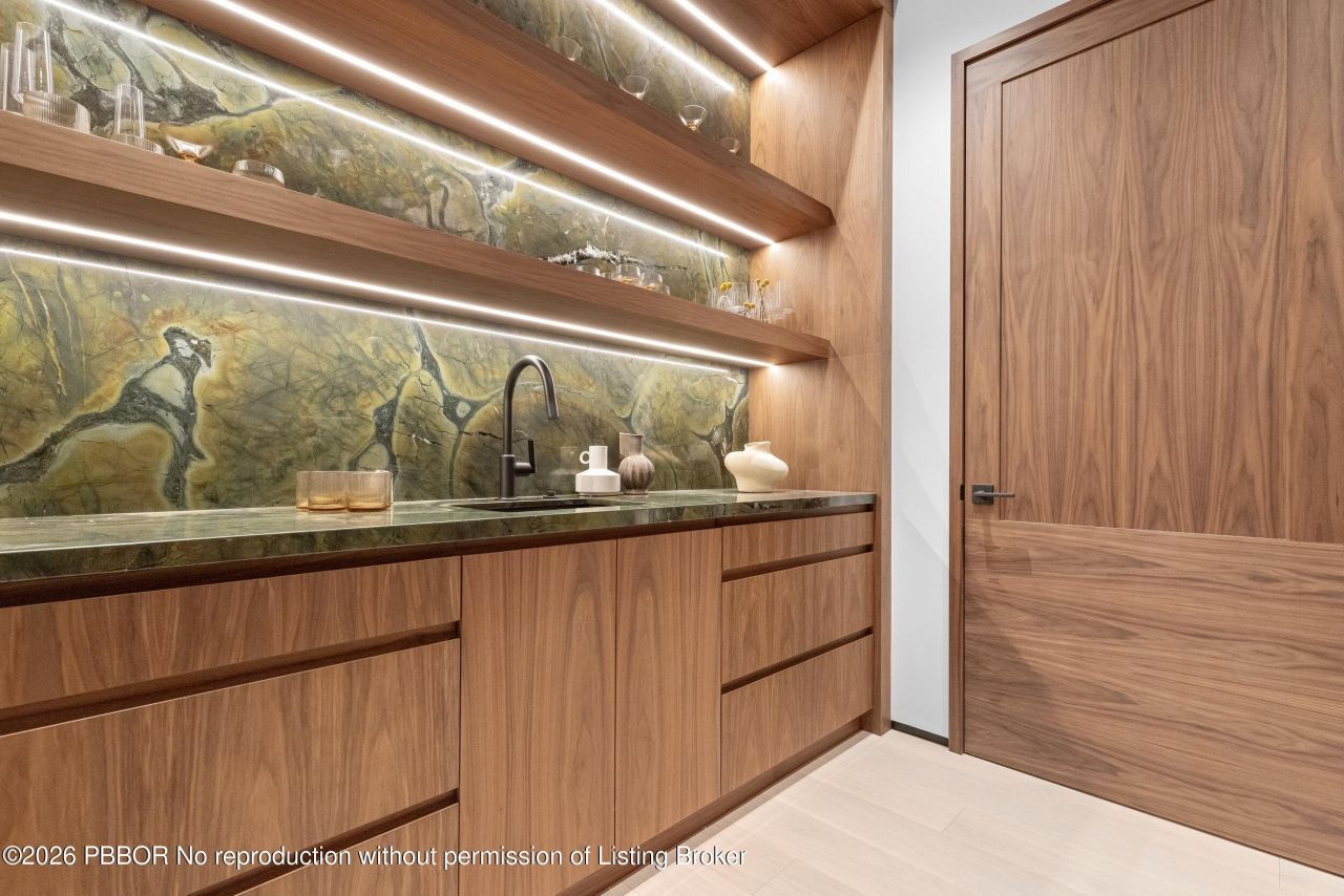 1265 N Lake Way, Palm Beach, FL 33480 Photo