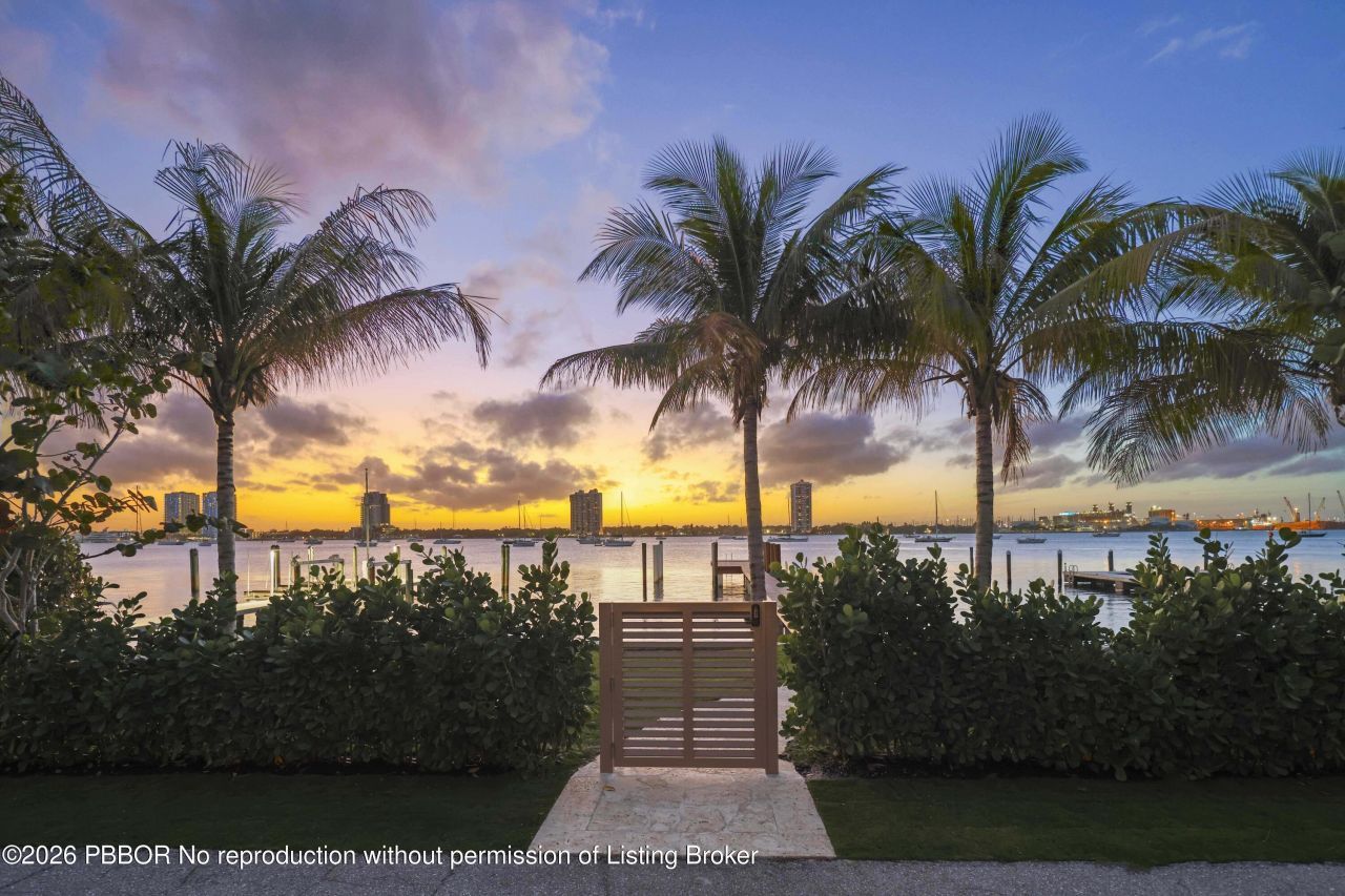 1265 N Lake Way, Palm Beach, FL 33480 Photo