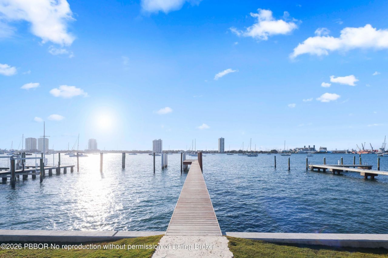 1265 N Lake Way, Palm Beach, FL 33480 Photo