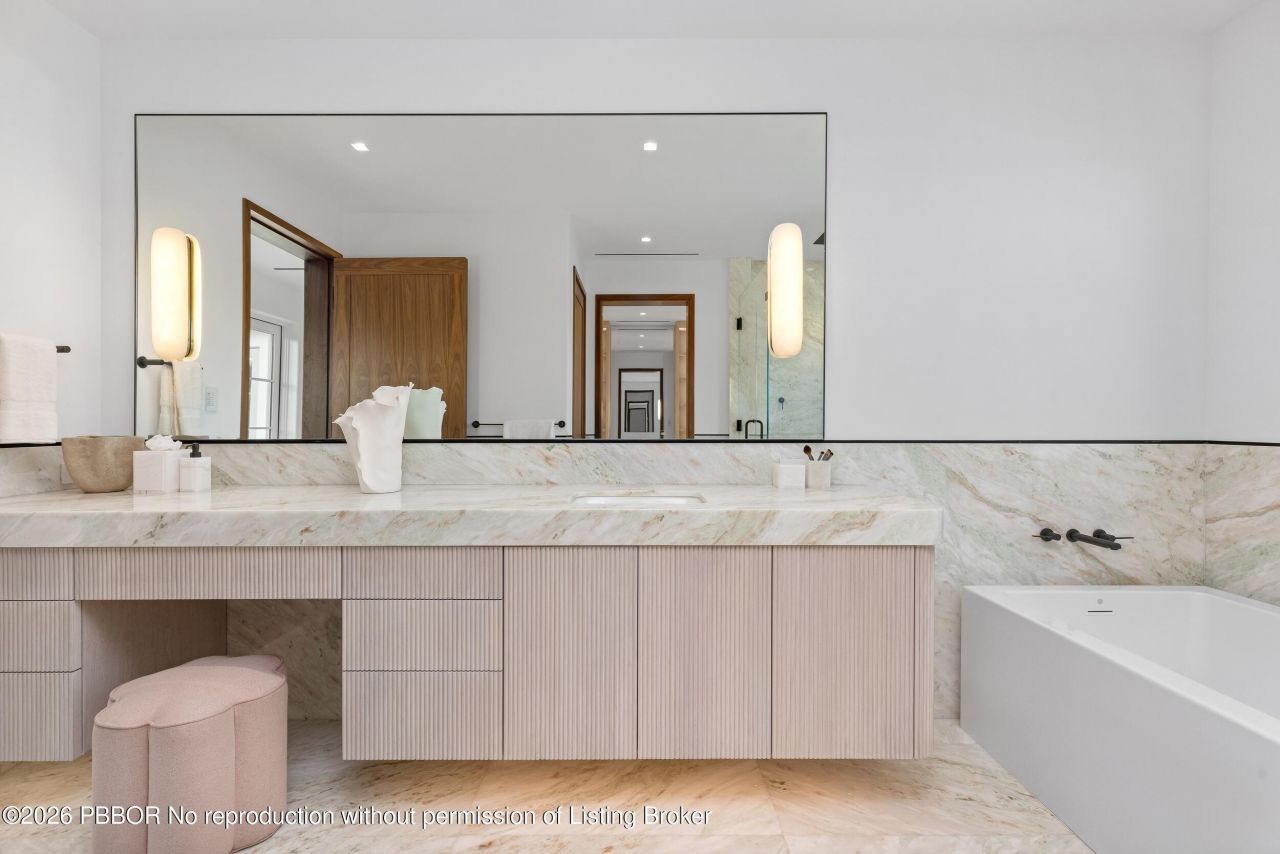 1265 N Lake Way, Palm Beach, FL 33480 Photo