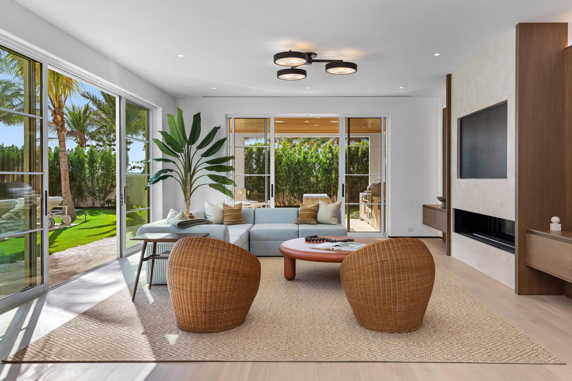 1265 N Lake Way, Palm Beach, FL 33480 Photo