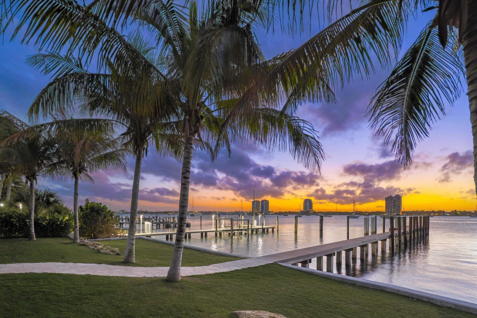 1265 N Lake Way, Palm Beach, FL 33480 Photo