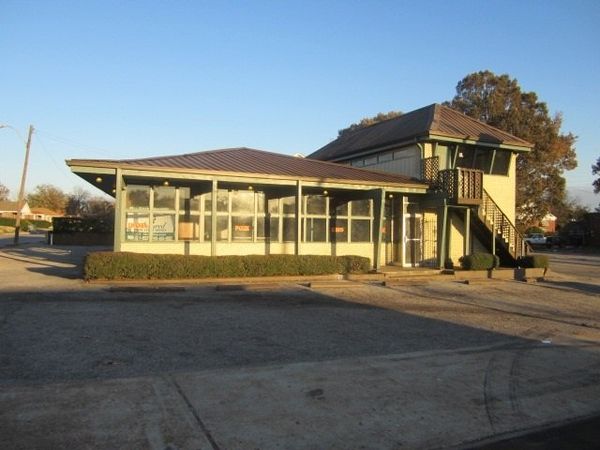 1400 ELVIS PRESLEY BLVD BLVD, Memphis, TN 38106