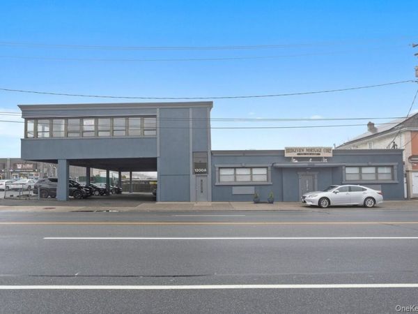 1200 Hempstead Turnpike, Franklin Square, NY 11010