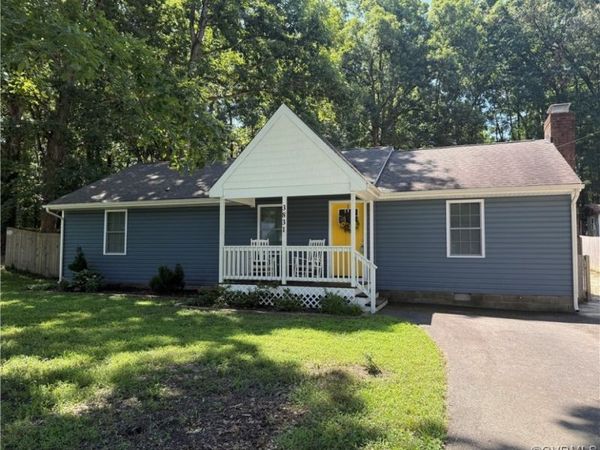 3831 Wood Dale Road, Chester, VA 23831