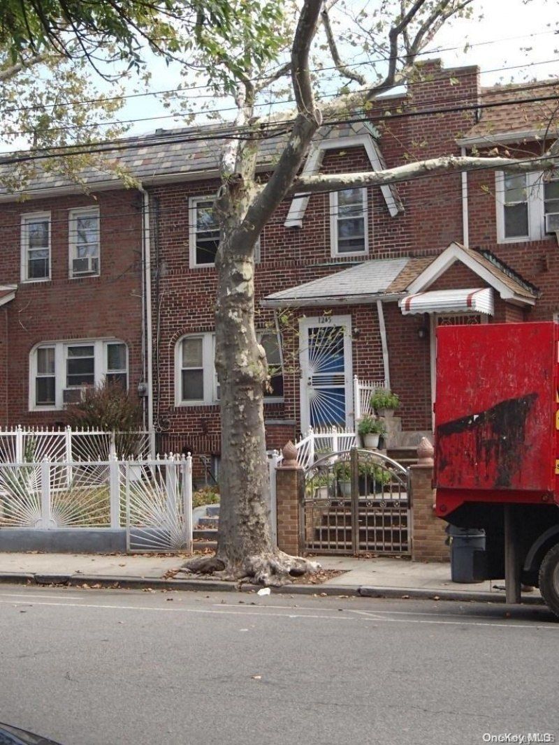 1245 Troy Avenue, Brooklyn, NY 11226 Main Photo