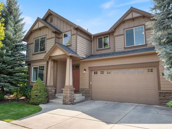 1228 NE Steins Pillar Drive, Prineville, OR 97754