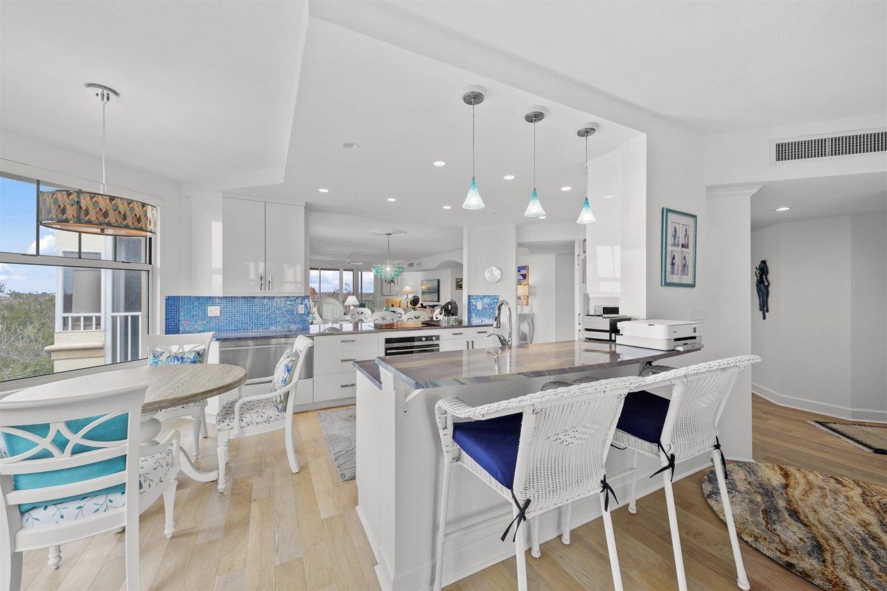 2605 Wulfert Rd, Unit 5, Sanibel, FL 33957 Photo