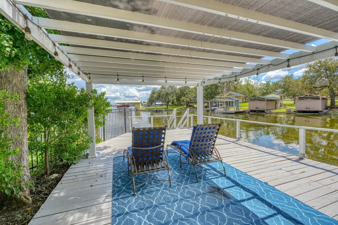 614 E Briarway Dr, Granite Shoals, TX 78654 Main Photo