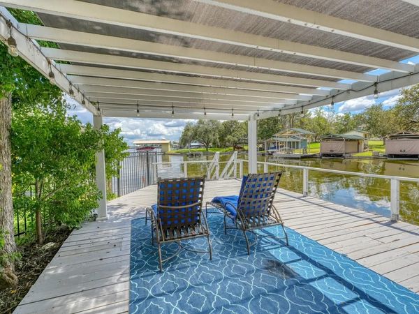 614 E Briarway DR, Granite Shoals, TX 78654