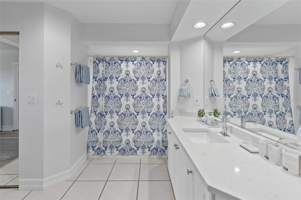 3702 54th Drive W, Unit 102, Bradenton, FL 34210 Photo