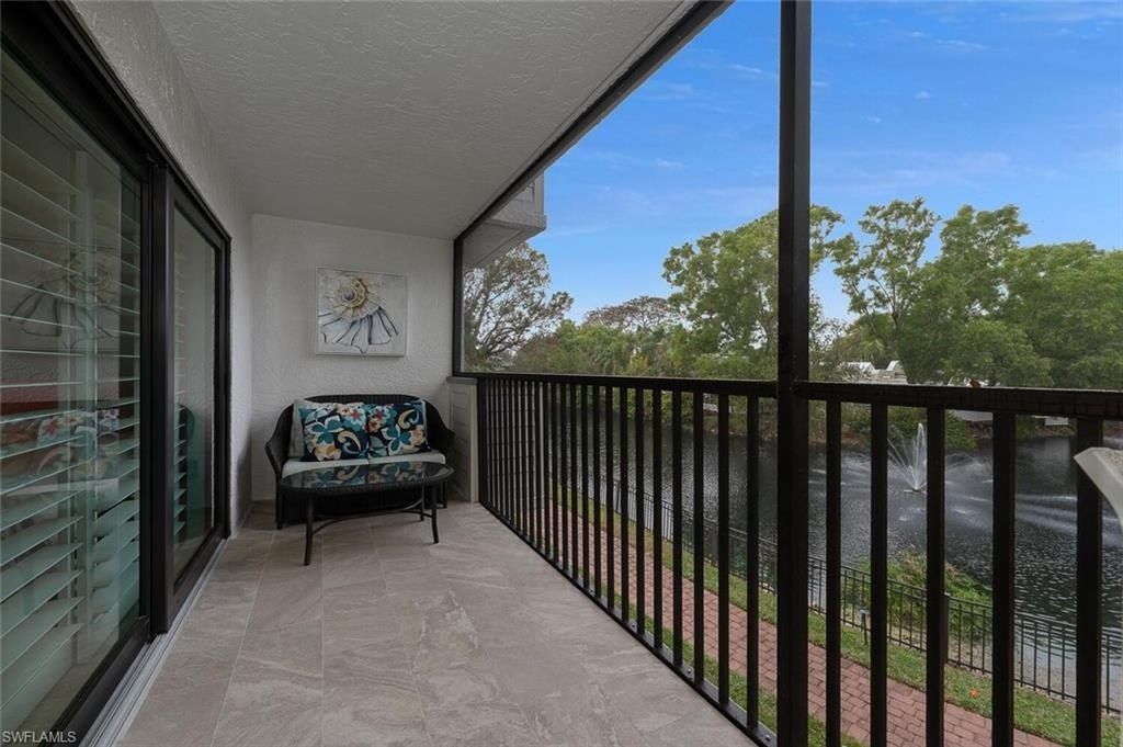 600 Neapolitan Way, Unit 248, Naples, FL 34103 Photo