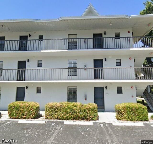 600 Neapolitan Way, Unit 248, Naples, FL 34103 Photo