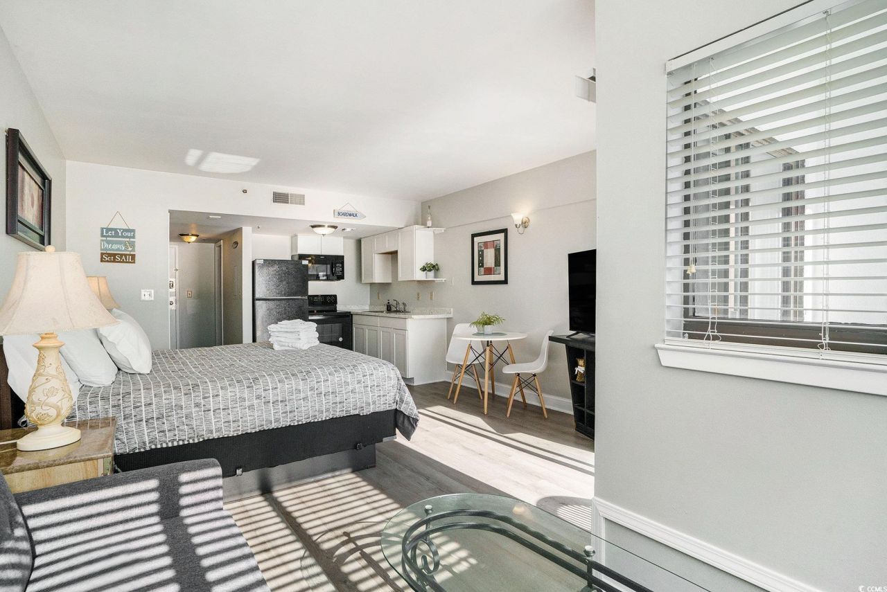 1605 S Ocean Blvd. Photo 14