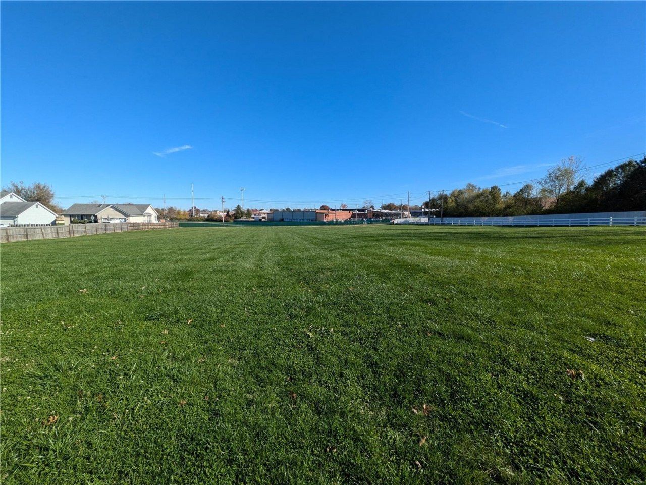 2465 Brown Lane, Florissant, MO 63033 Main Photo