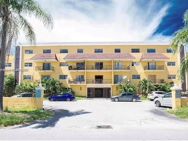 5100 SW 41st St, Unit 328, Pembroke Park, FL 33023