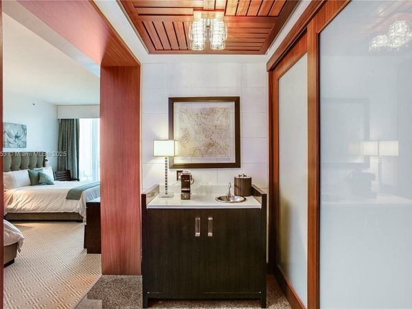 10295 Collins Ave, Unit 1612, Bal Harbour, FL 33154