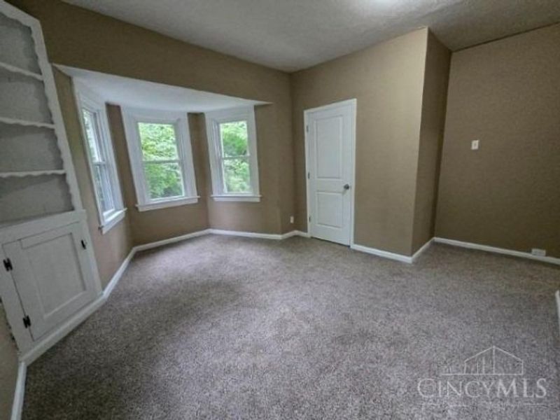 4556 Hamilton Avenue, Cincinnati, OH 45223 Photo 3