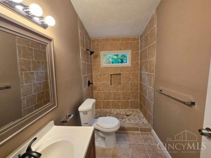 4556 Hamilton Avenue, Cincinnati, OH 45223 Photo 6