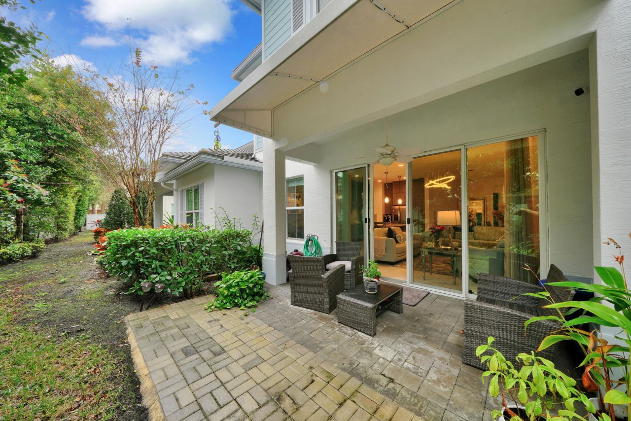 4821 Pointe Midtown Road, Palm Beach Gardens, FL 33418 Photo