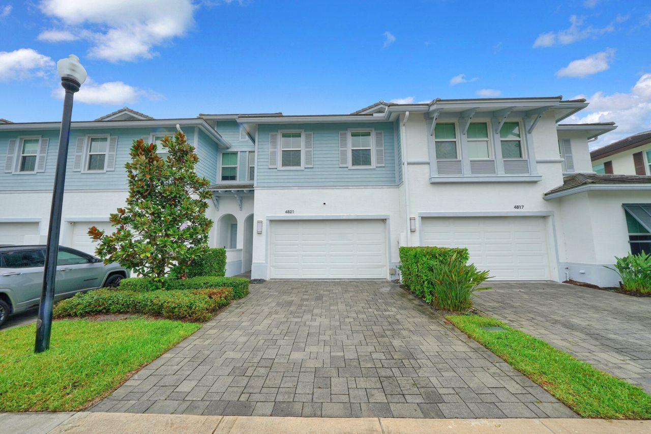 4821 Pointe Midtown Road, Palm Beach Gardens, FL 33418 Photo