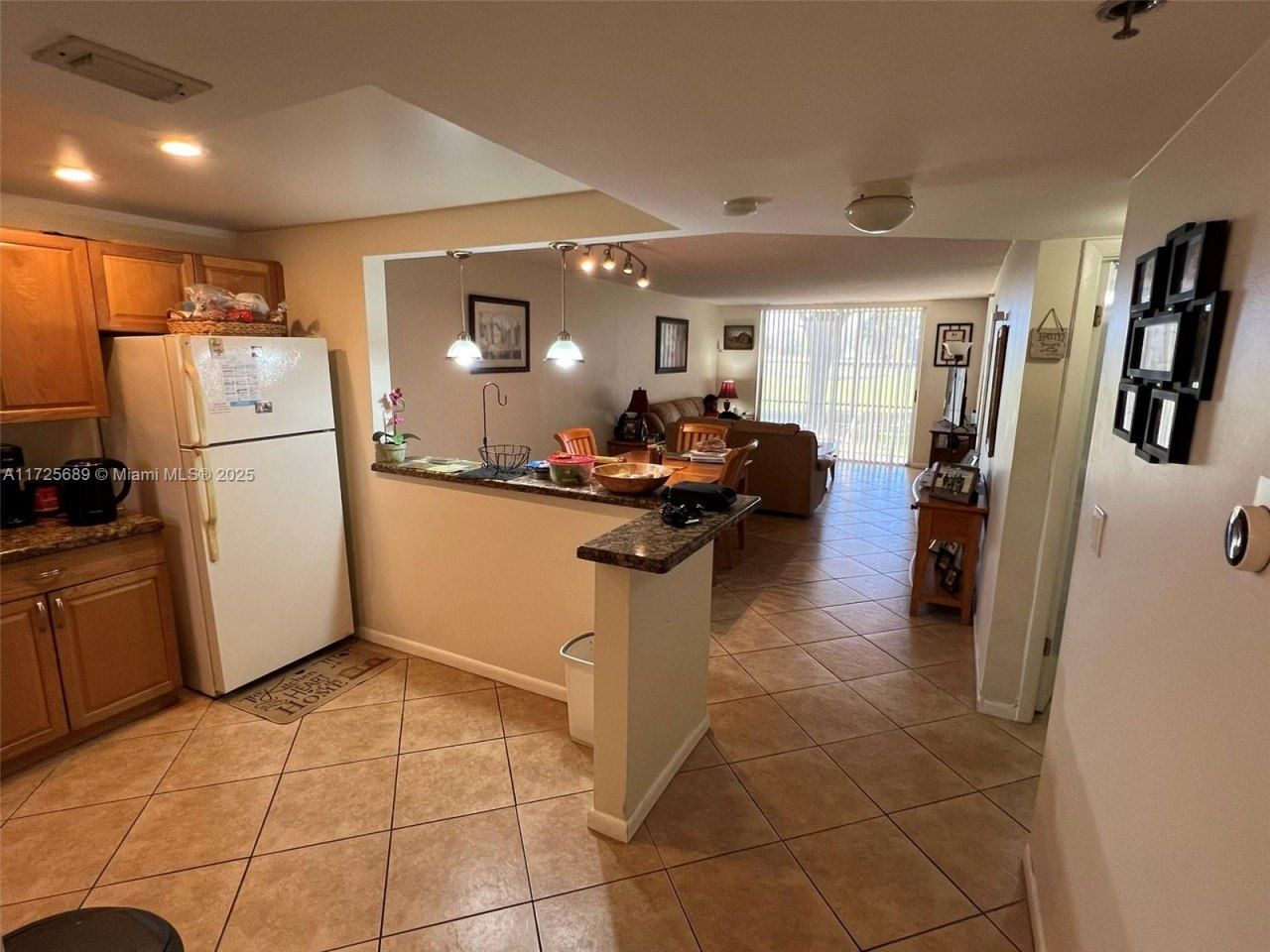 3300 W Rolling Hills Cir, Unit 102, Davie, FL 33328 Photo