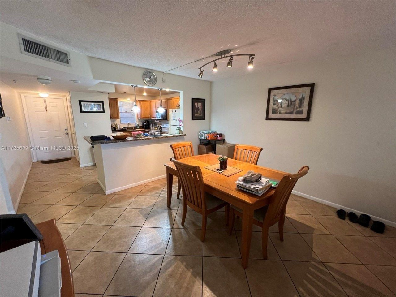 3300 W Rolling Hills Cir, Unit 102, Davie, FL 33328 Photo