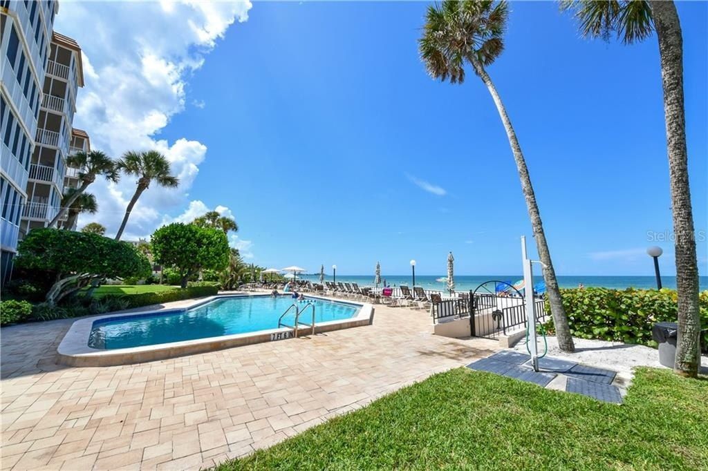 800 Benjamin Franklin Drive, Unit 403, Sarasota, FL 34236 Photo