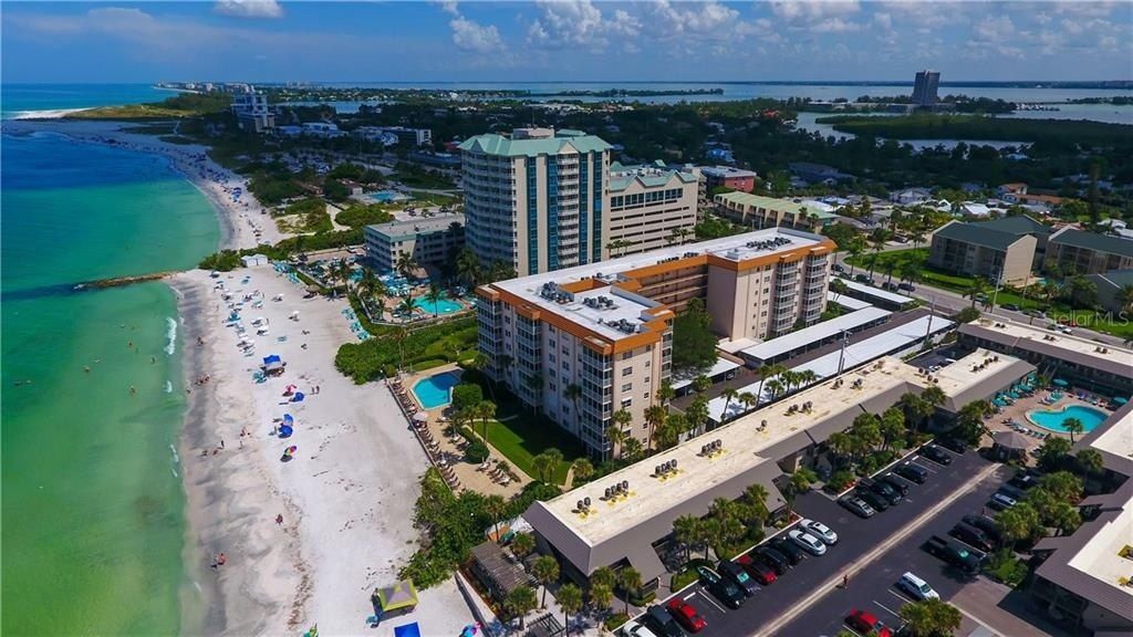 800 Benjamin Franklin Drive, Unit 403, Sarasota, FL 34236 Photo