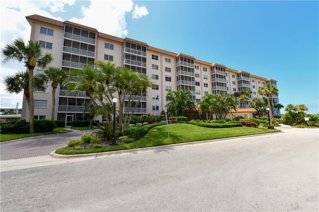 800 Benjamin Franklin Drive, Unit 403, Sarasota, FL 34236 Photo