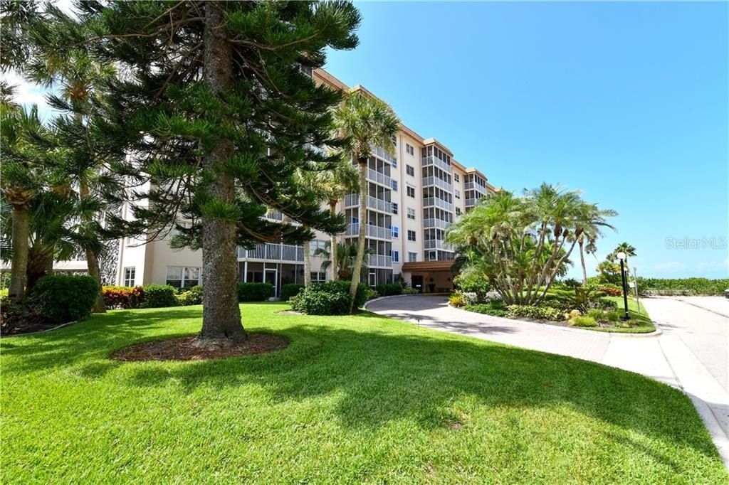 800 Benjamin Franklin Drive, Unit 403, Sarasota, FL 34236 Photo