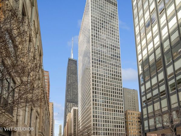 260 E Chestnut Street, Unit 606, Chicago, IL 60611