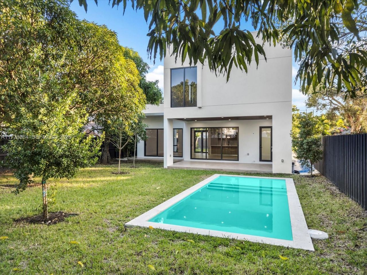 2285 SW 17th Ter, Miami, FL 33145 Photo