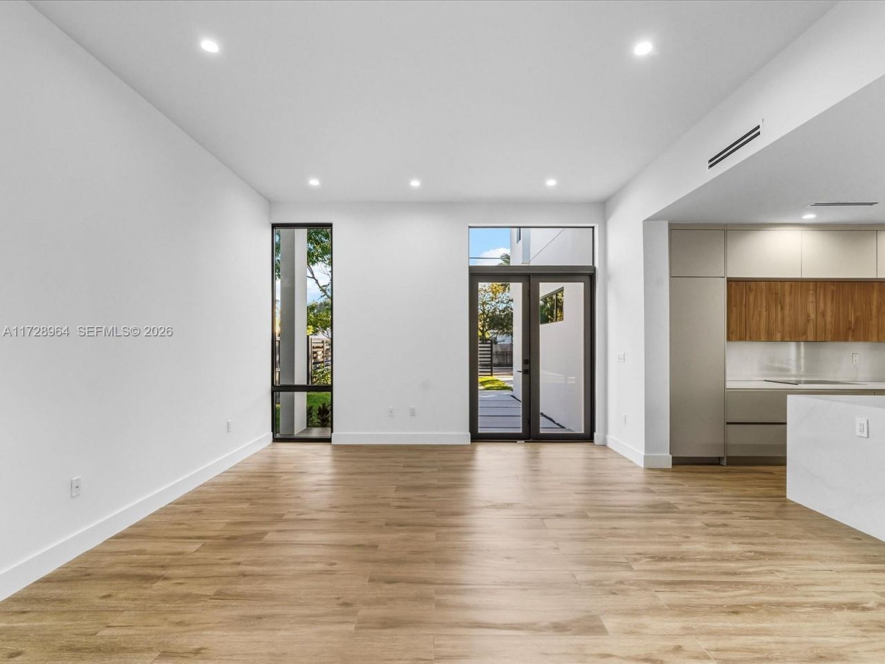 2285 SW 17th Ter, Miami, FL 33145 Photo