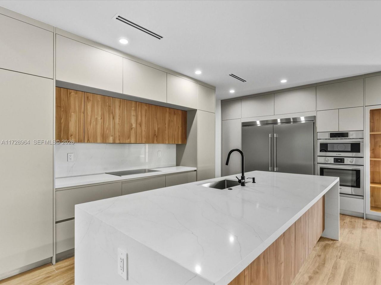 2285 SW 17th Ter, Miami, FL 33145 Photo