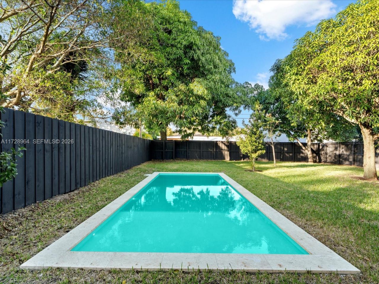 2285 SW 17th Ter, Miami, FL 33145 Photo