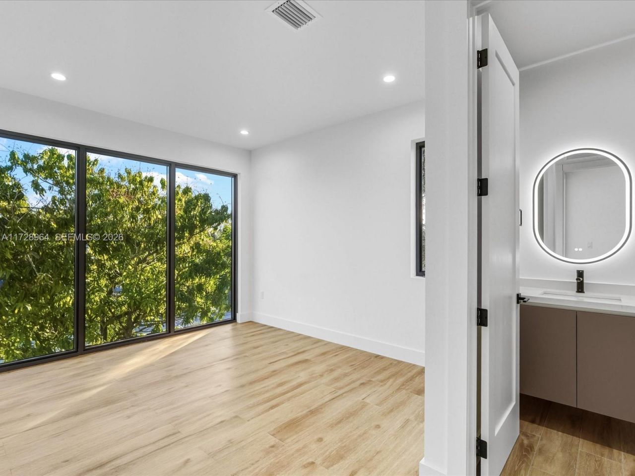 2285 SW 17th Ter, Miami, FL 33145 Photo