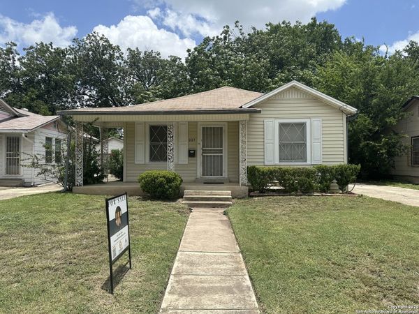 227 Cavalier Ave, San Antonio, TX 78225