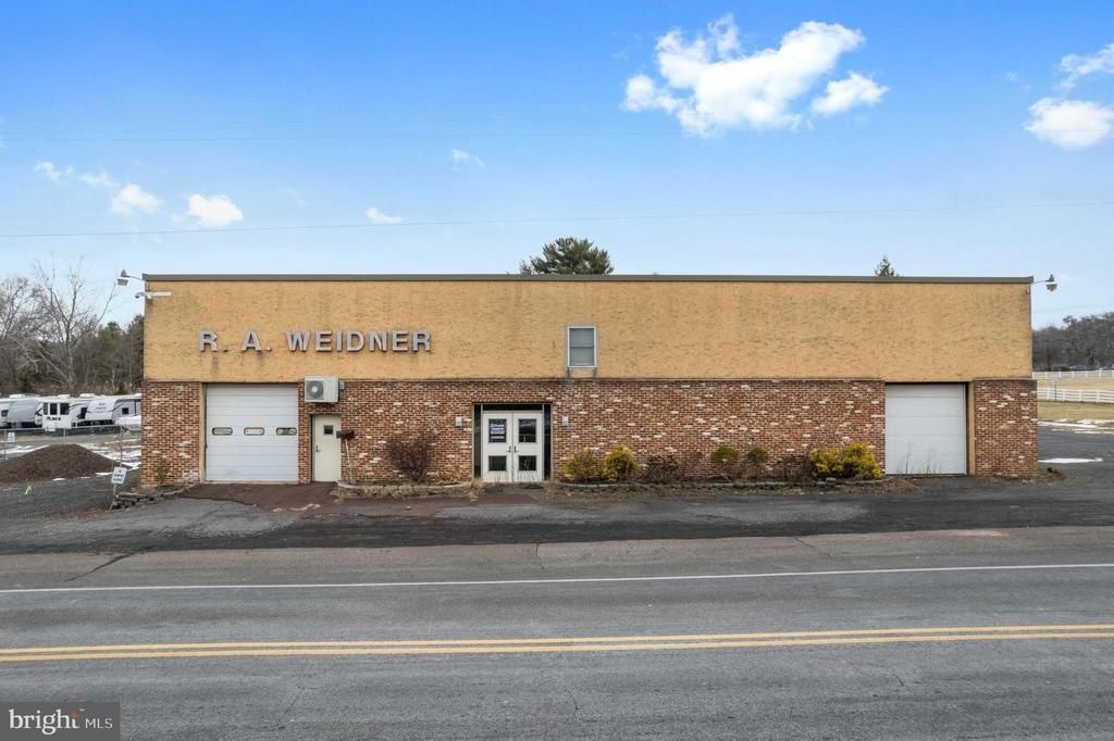 400 BRANCH ROAD, PERKASIE, PA 18944