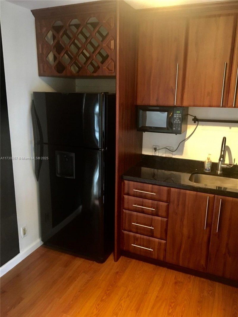 3101 N Country Club Drive, Unit 306, Aventura, FL 33180 Photo