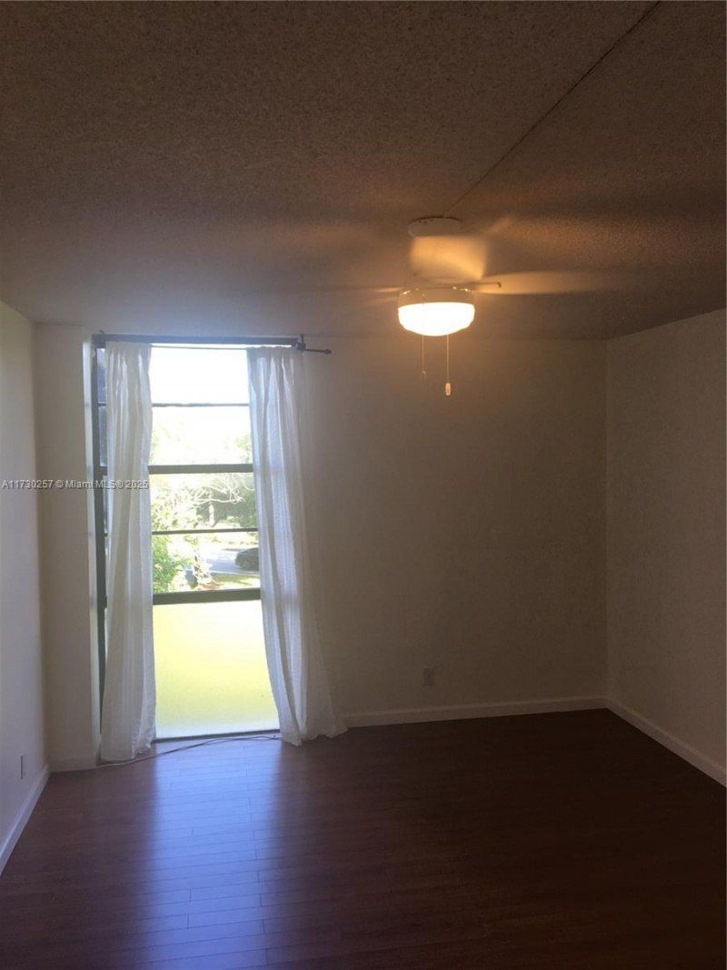 3101 N Country Club Drive, Unit 306, Aventura, FL 33180 Photo