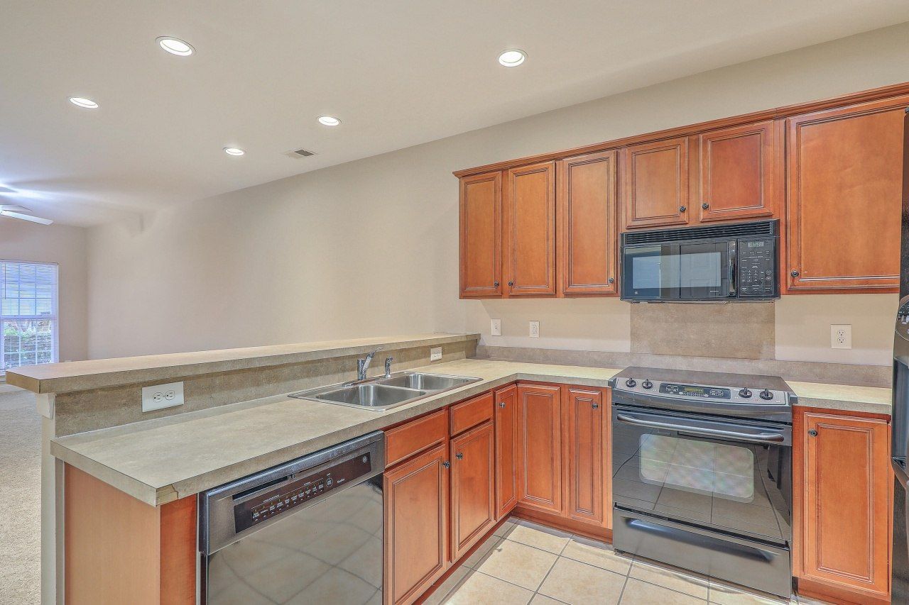 127 Steeple Point Court Photo 11