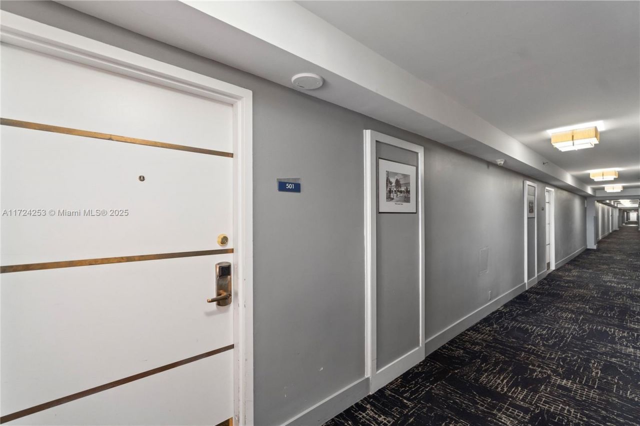 5225 Collins Ave, Unit 501, Miami Beach, FL 33140 Photo