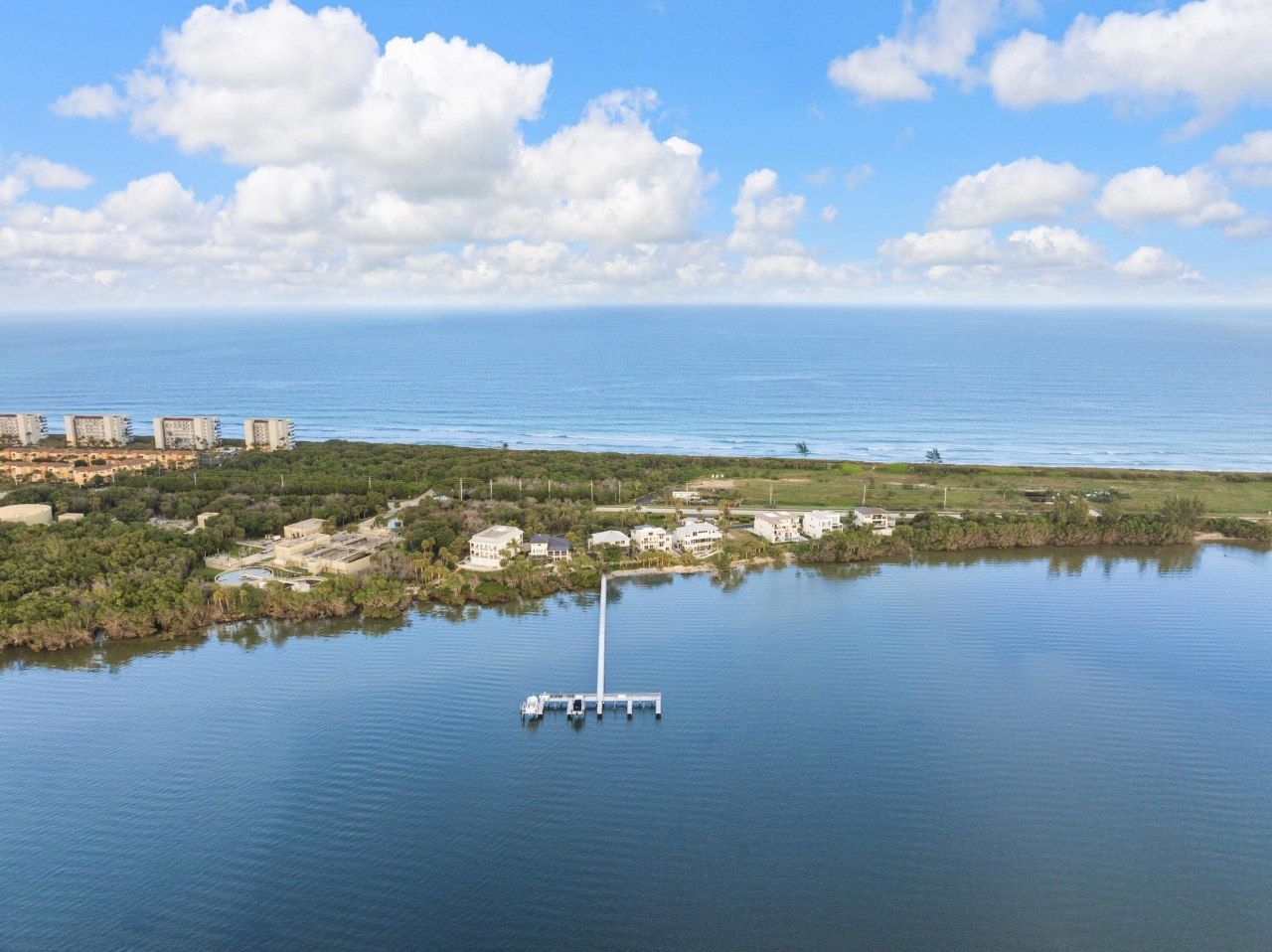 7671 Pelican Pointe Drive, Jensen Beach, FL 34957 Photo