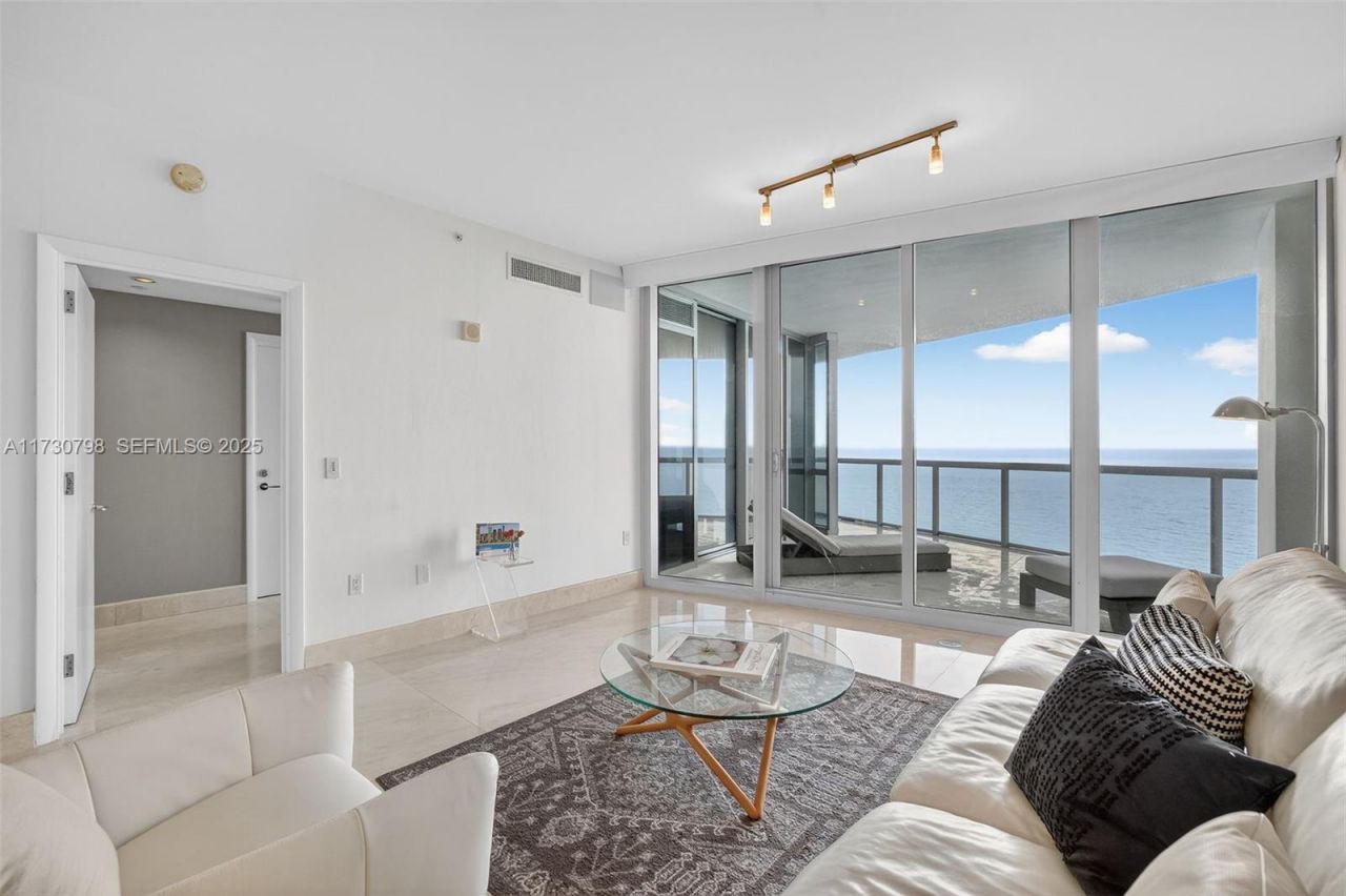 17121 Collins Ave, Unit 3905, Sunny Isles Beach, FL 33160 Photo