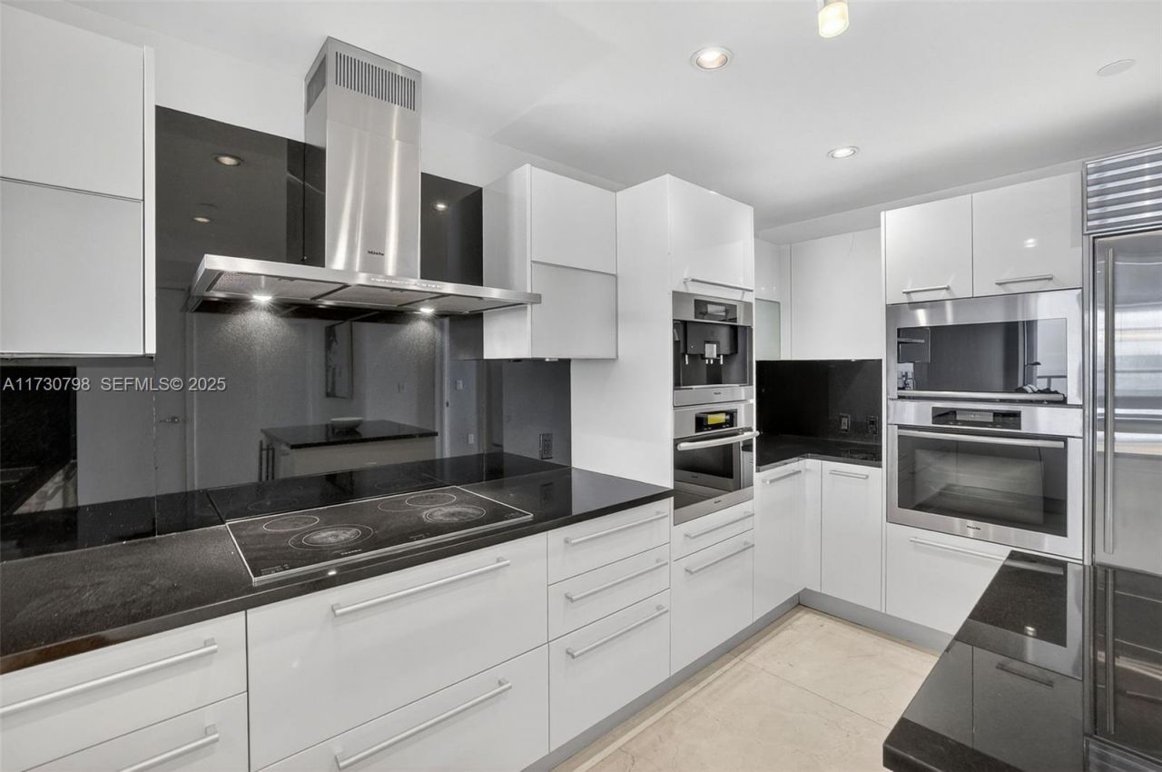 17121 Collins Ave, Unit 3905, Sunny Isles Beach, FL 33160 Photo