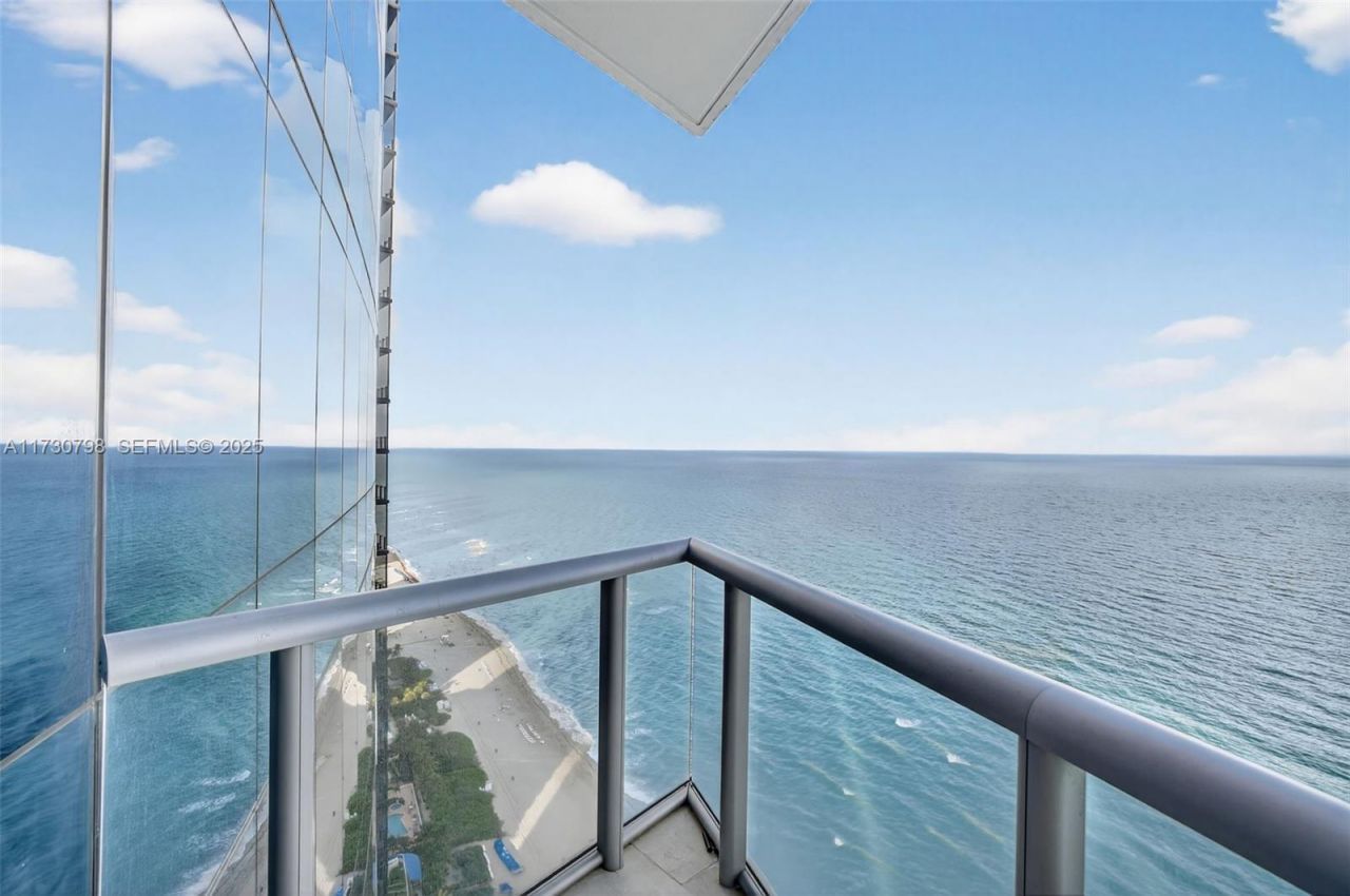 17121 Collins Ave, Unit 3905, Sunny Isles Beach, FL 33160 Photo