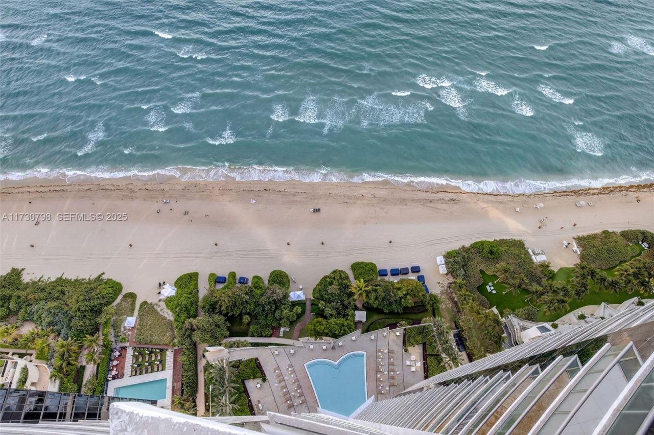 17121 Collins Ave, Unit 3905, Sunny Isles Beach, FL 33160 Photo