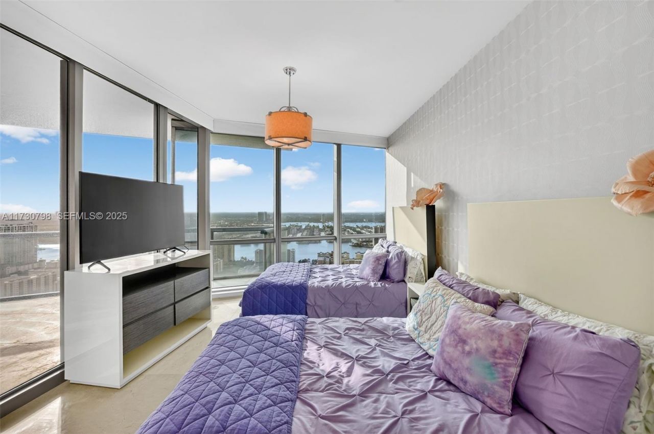 17121 Collins Ave, Unit 3905, Sunny Isles Beach, FL 33160 Photo