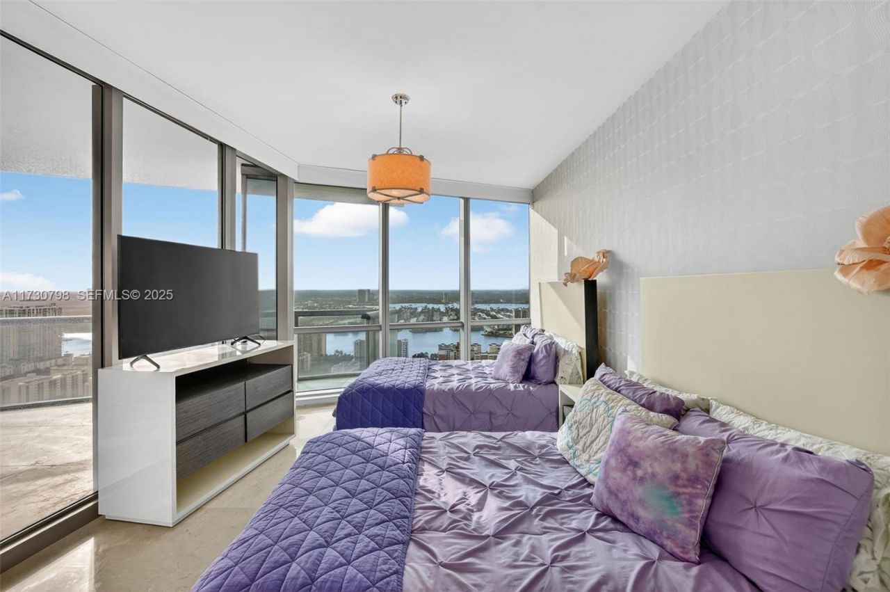 17121 Collins Ave, Unit 3905, Sunny Isles Beach, FL 33160 Photo